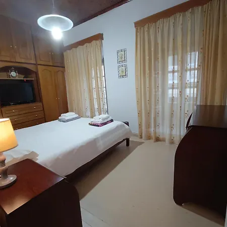 Rodomelo House With Terrace - 4 Bedrooms * Leonidio