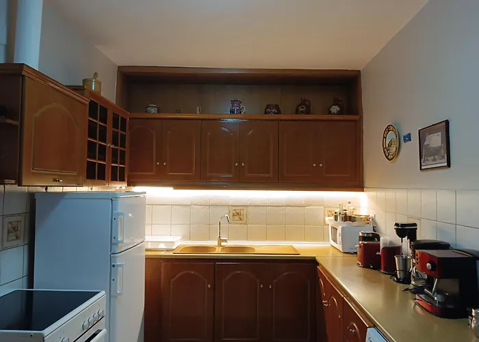 Rodomelo House With Terrace - 4 Bedrooms Διαμέρισμα