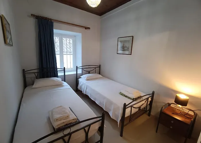 Rodomelo House With Terrace - 4 Bedrooms Lägenhet *